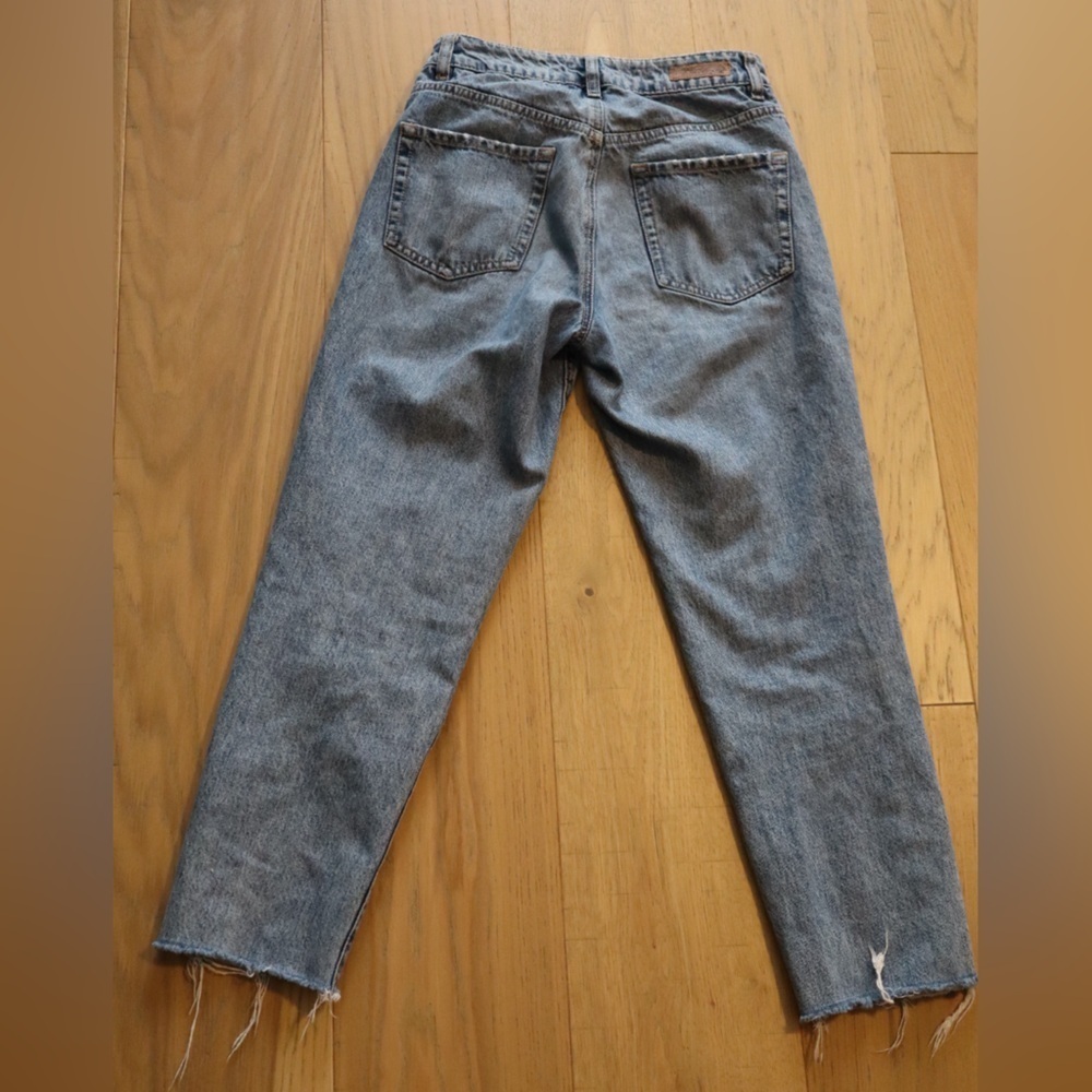 Garage Two-Tone High Rise Mom Jeans - Picture 2 of 5